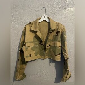 Cropped Camo Utility Jacket - Khaki/Olive
